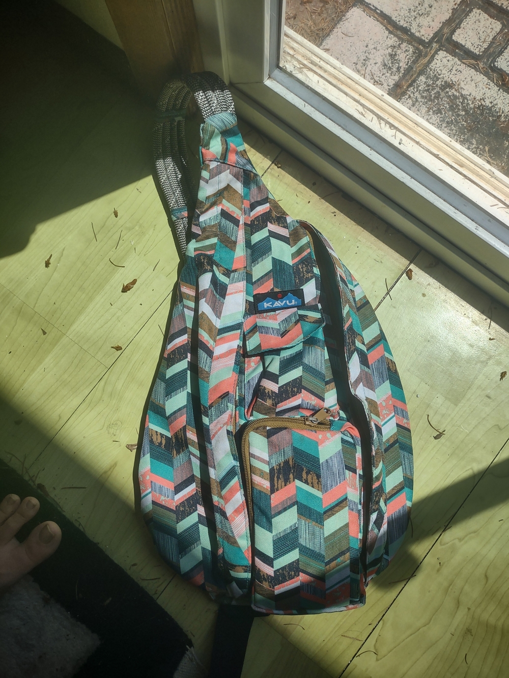 Kavu Chevron Rope Sling in Teal, Coral & White